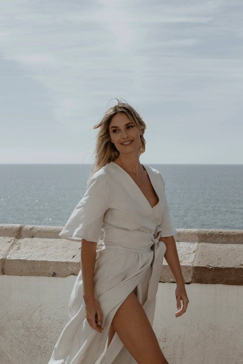 Dahlia midi dress deals